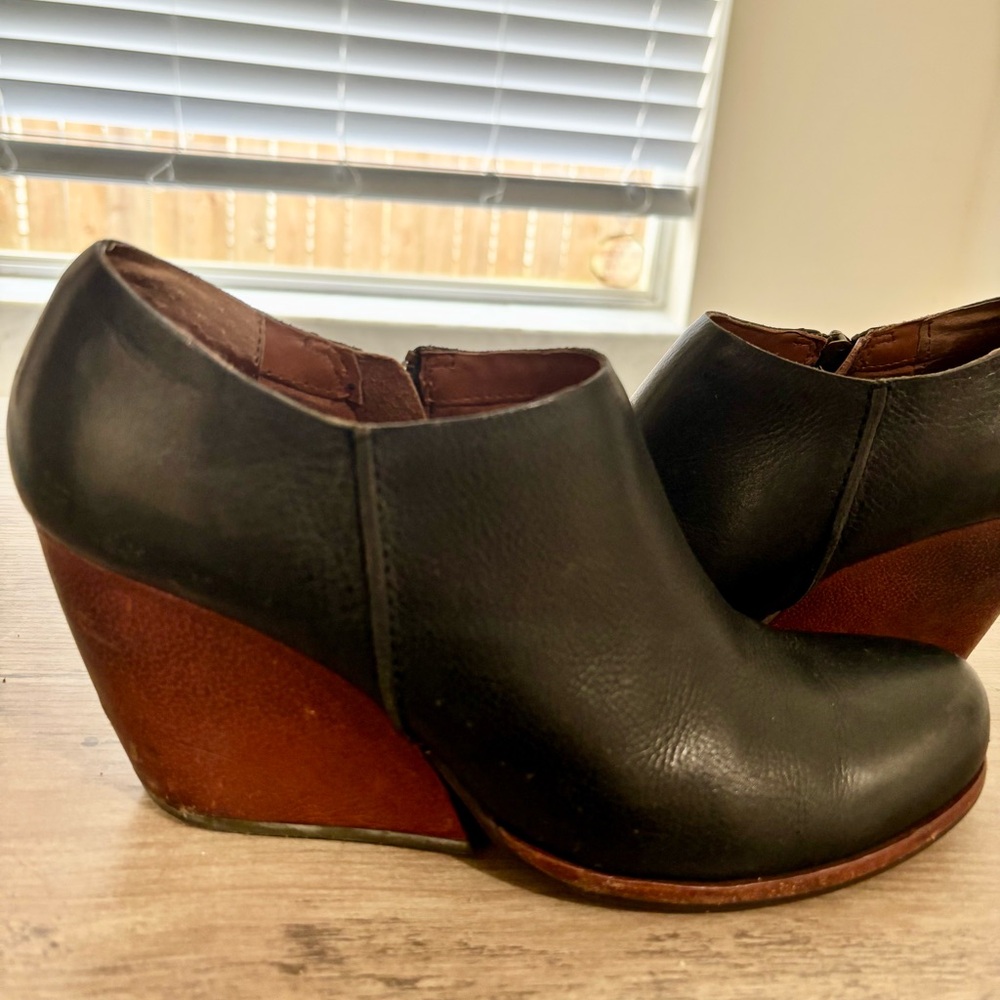 Kork-Ease Natalya Black Leather Wedge Ankle Boots - Picture 10 of 16